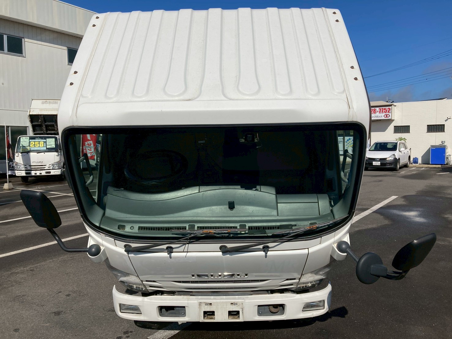 いすゞ エルフ TRG-NLR85AN(2WD)の写真4