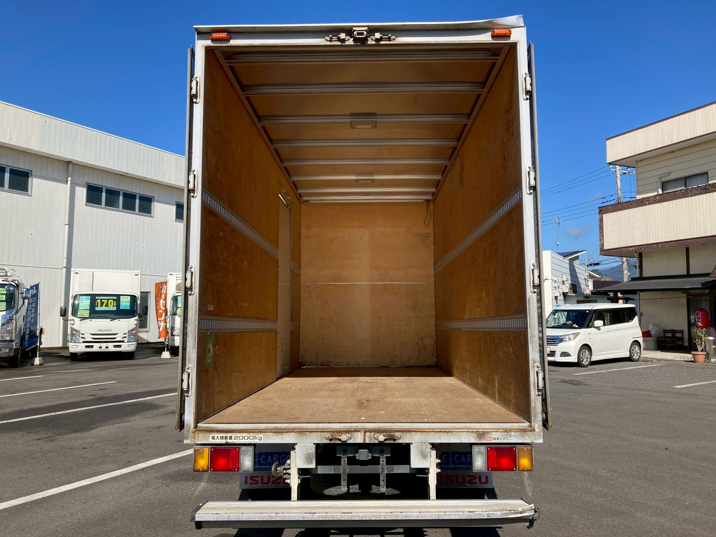 いすゞ エルフ TRG-NLR85AN(2WD)の写真13