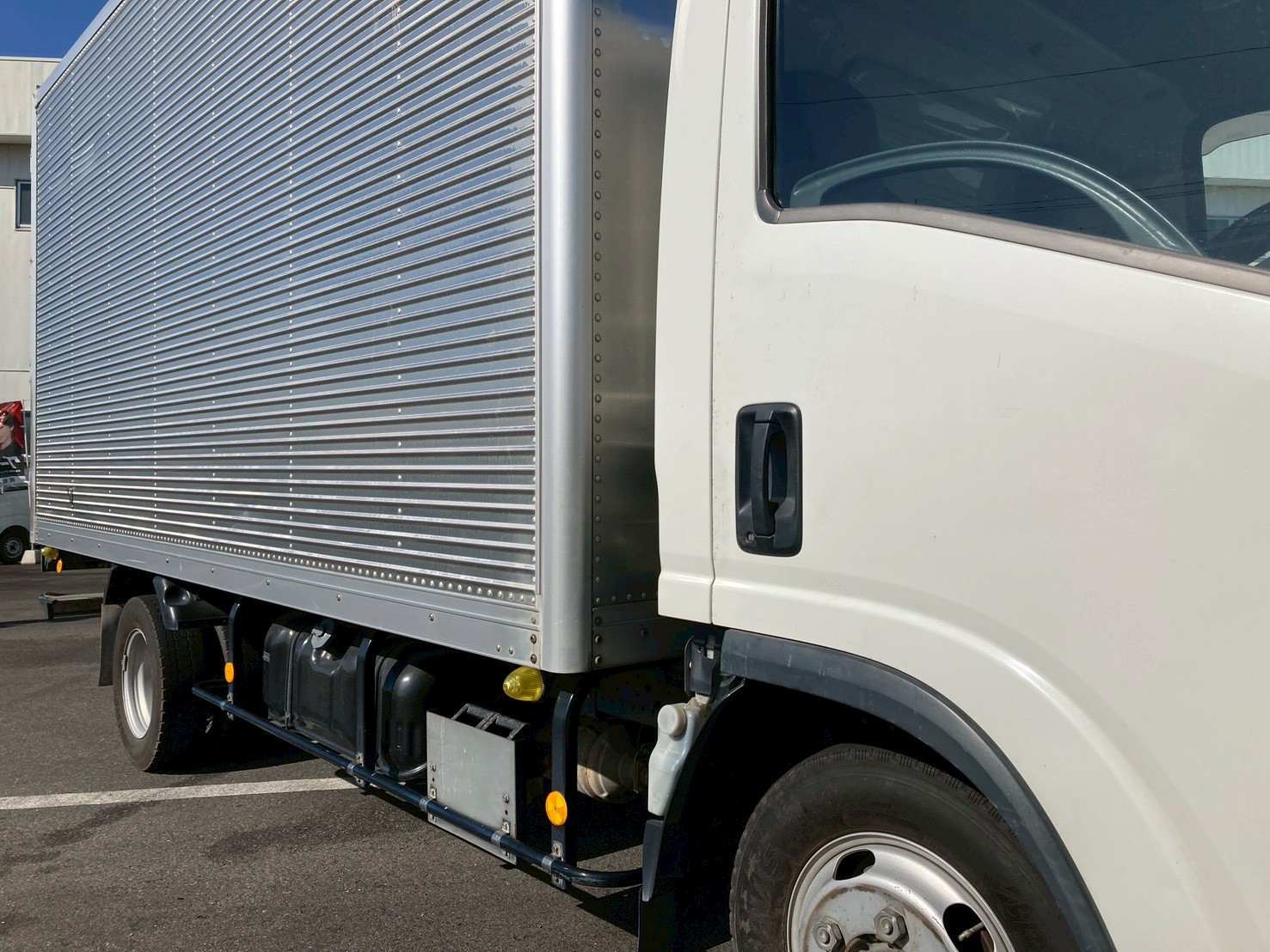 いすゞ エルフ TRG-NLR85AN(2WD)の写真24