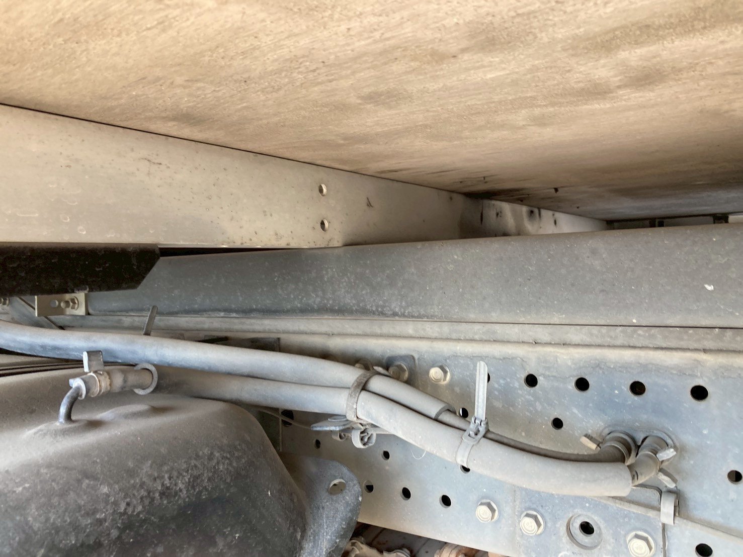 いすゞ エルフ TRG-NLR85AN(2WD)の写真25