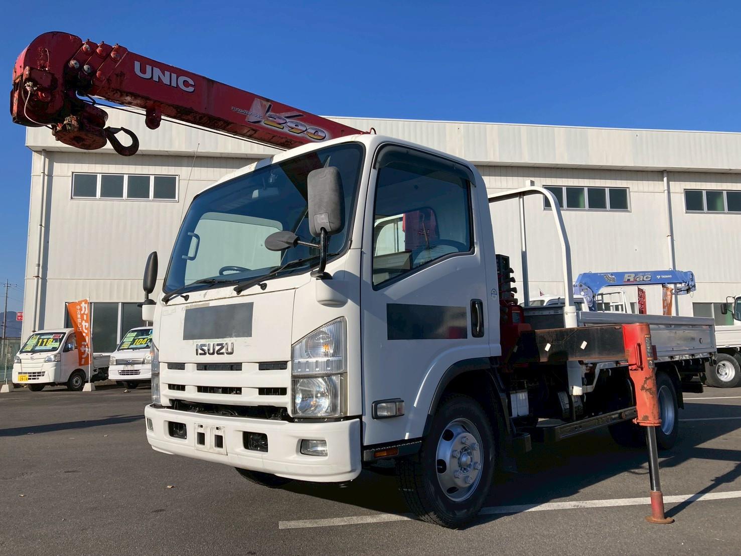 いすゞ エルフ BDG-NPR85AR(2WD)の写真2