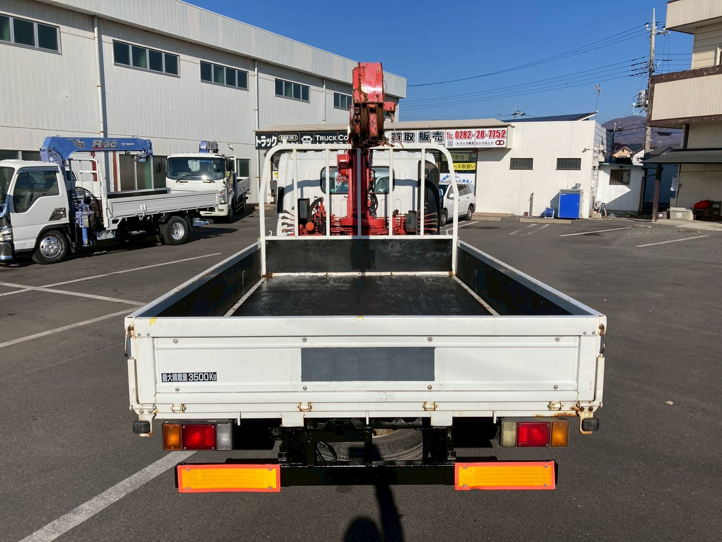 いすゞ エルフ BDG-NPR85AR(2WD)の写真9