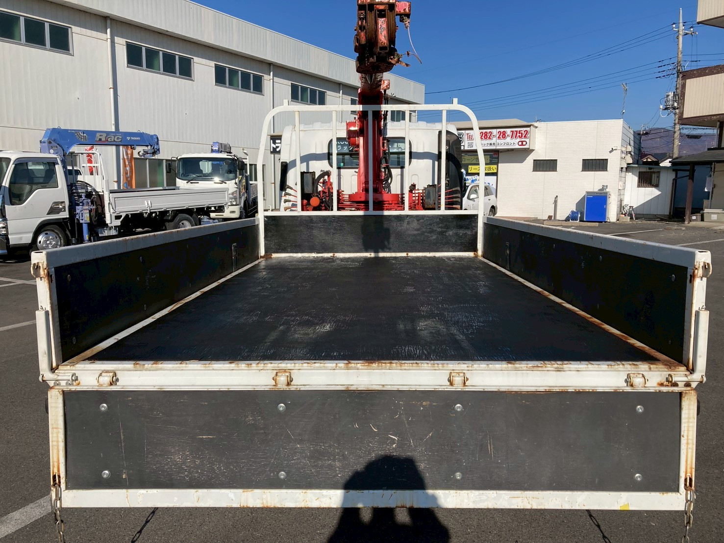 いすゞ エルフ BDG-NPR85AR(2WD)の写真11