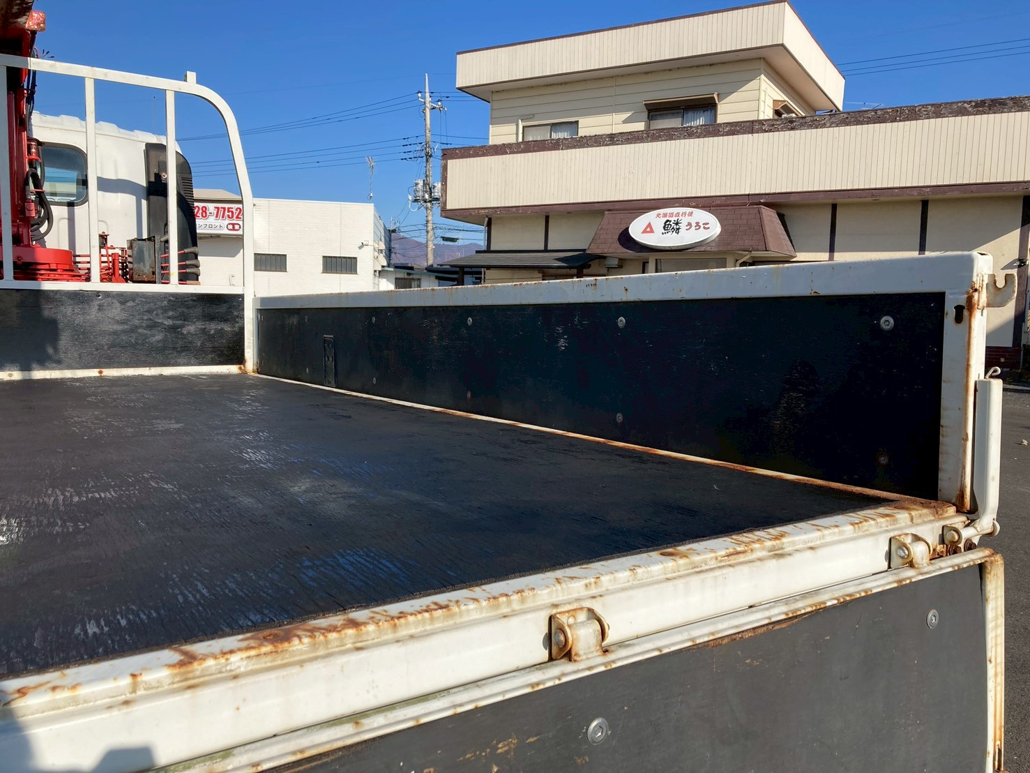 いすゞ エルフ BDG-NPR85AR(2WD)の写真14