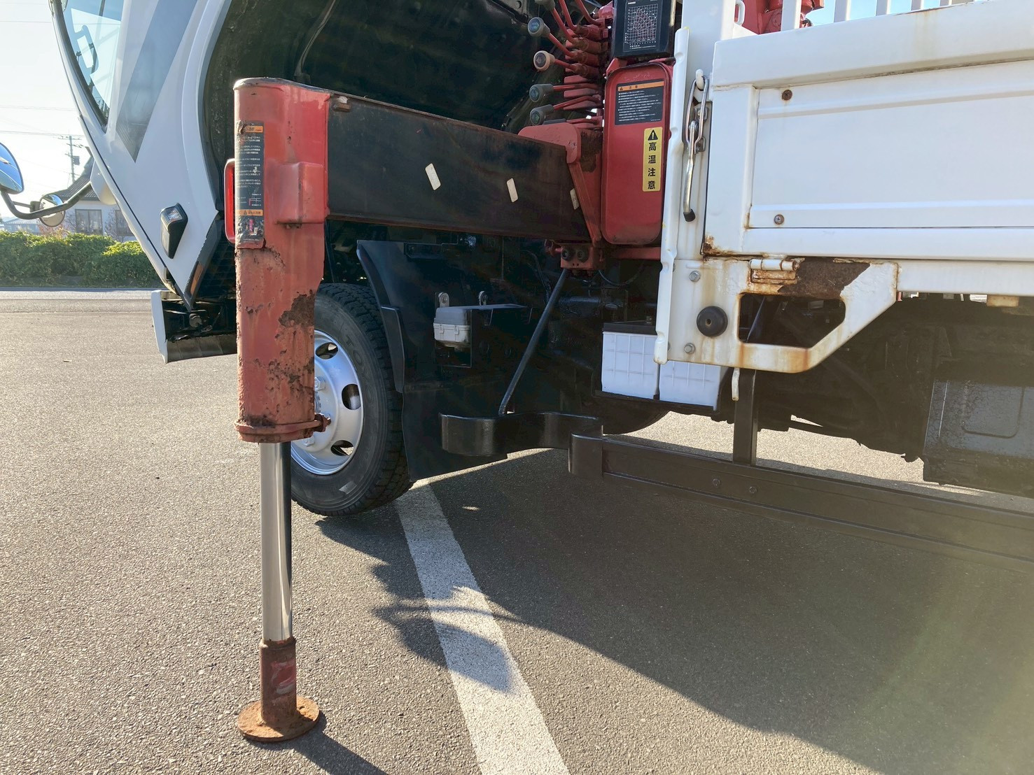 いすゞ エルフ BDG-NPR85AR(2WD)の写真16