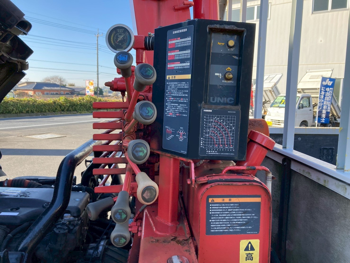 いすゞ エルフ BDG-NPR85AR(2WD)の写真17