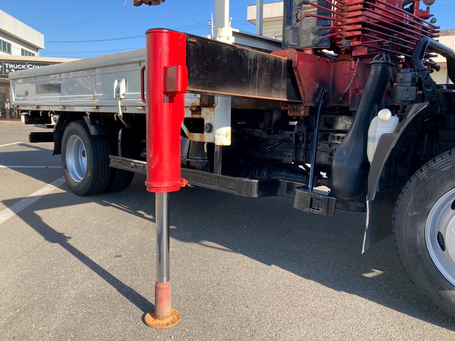 いすゞ エルフ BDG-NPR85AR(2WD)の写真19