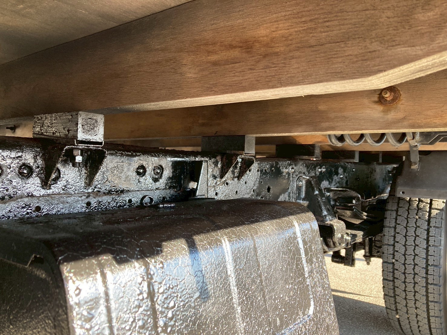 いすゞ エルフ BDG-NPR85AR(2WD)の写真30