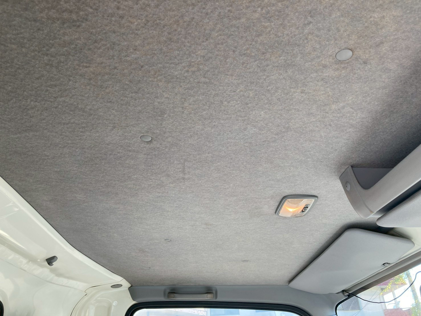 いすゞ エルフ BDG-NPR85AR(2WD)の写真45