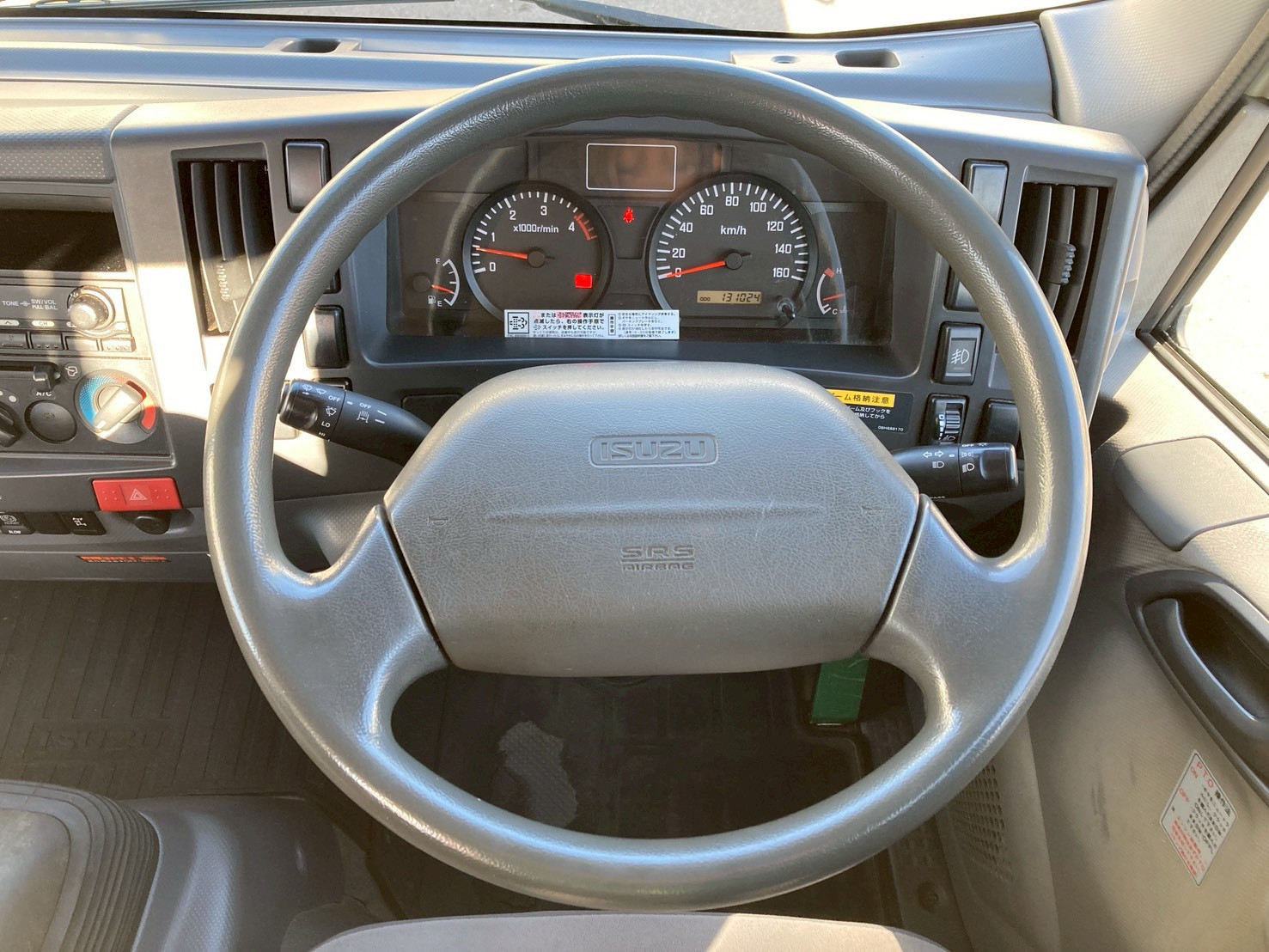 いすゞ エルフ BDG-NPR85AR(2WD)の写真46