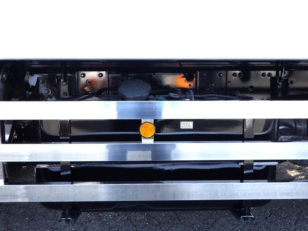 燃料タンクは２００Lです。|三菱 ファイター 2KG-FK62FZの写真24