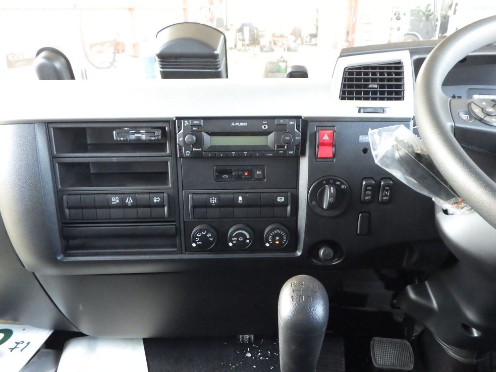 パネル周りの状態です。|三菱 ファイター 2KG-FK62FZの写真28