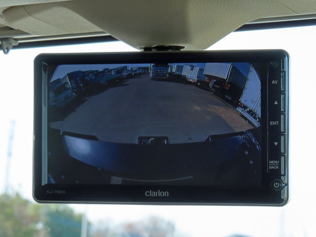 液晶バックモニター付きです。|日野 プロフィア 2DG-FS1AHEの写真16