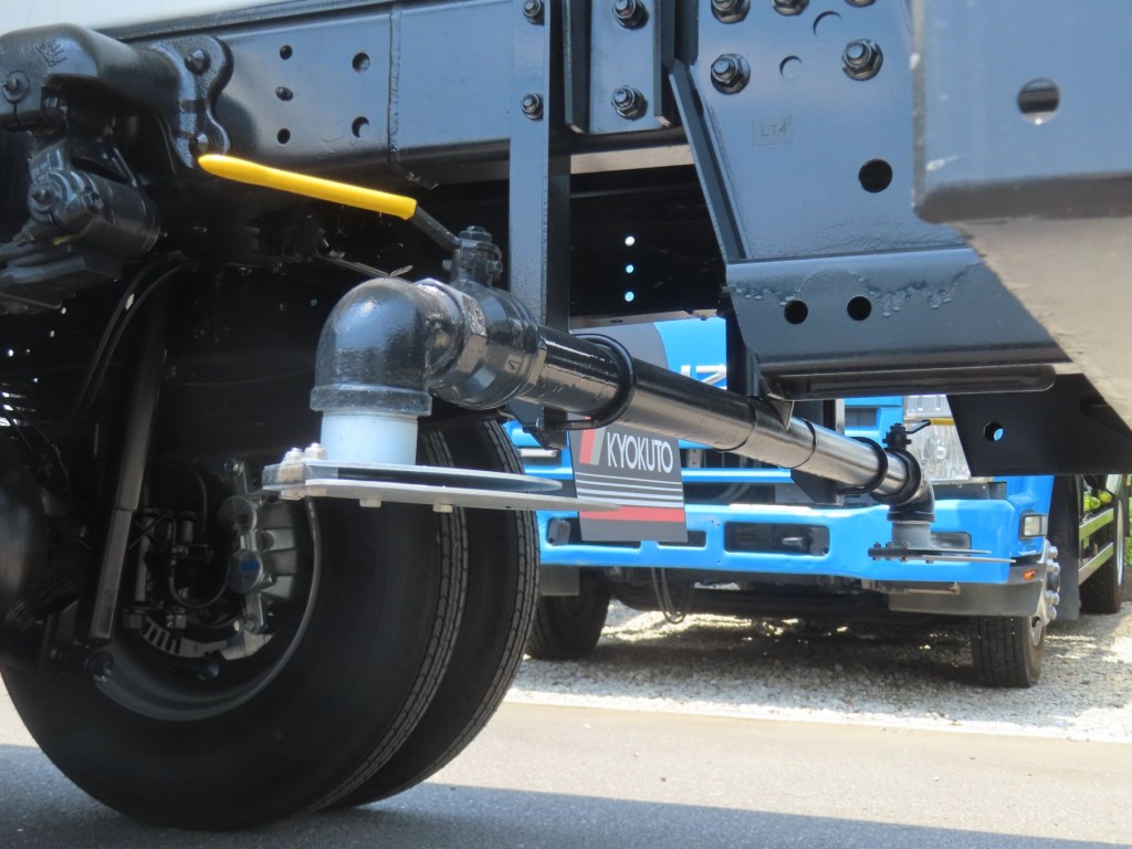 後方散水ノズルです。|日野 デュトロ 2KG-XZU700M(2WD)の写真17