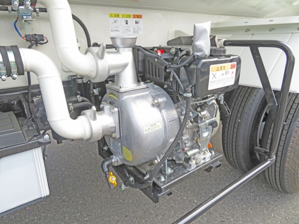 サブエンジン式です。|日野 デュトロ 2KG-XZU700M(2WD)の写真14