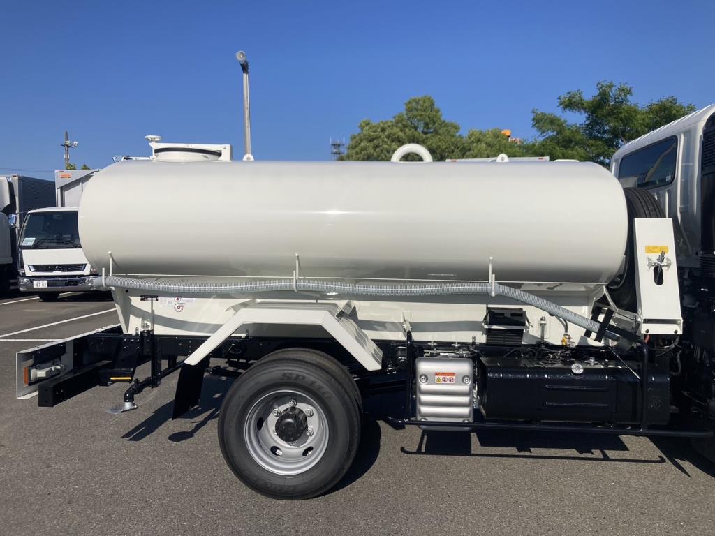 タンク側面の状態です。|日野 デュトロ 2KG-XZU700M(2WD)の写真12