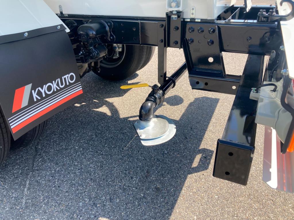 後方散水口です。（重力排水です）|日野 デュトロ 2KG-XZU700M(2WD)の写真27