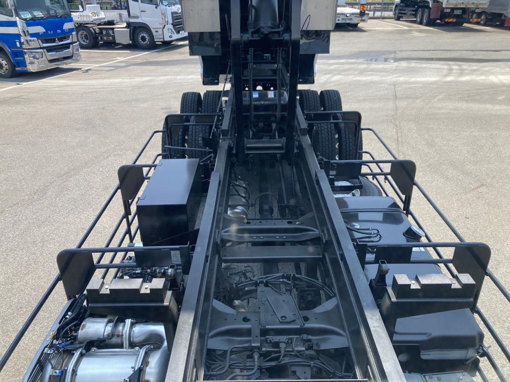 シャーシ周りの状態です。|日野 プロフィア 2DG-FS1AHEの写真18