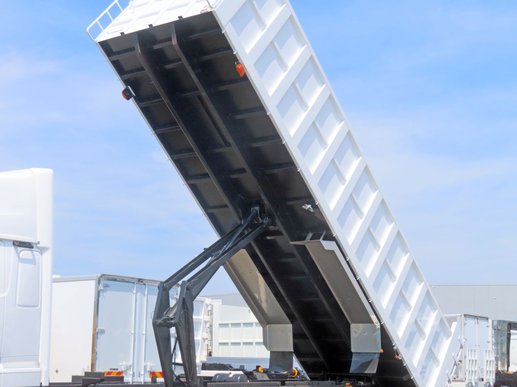 日野 プロフィア 2DG-FS1AHEの写真11