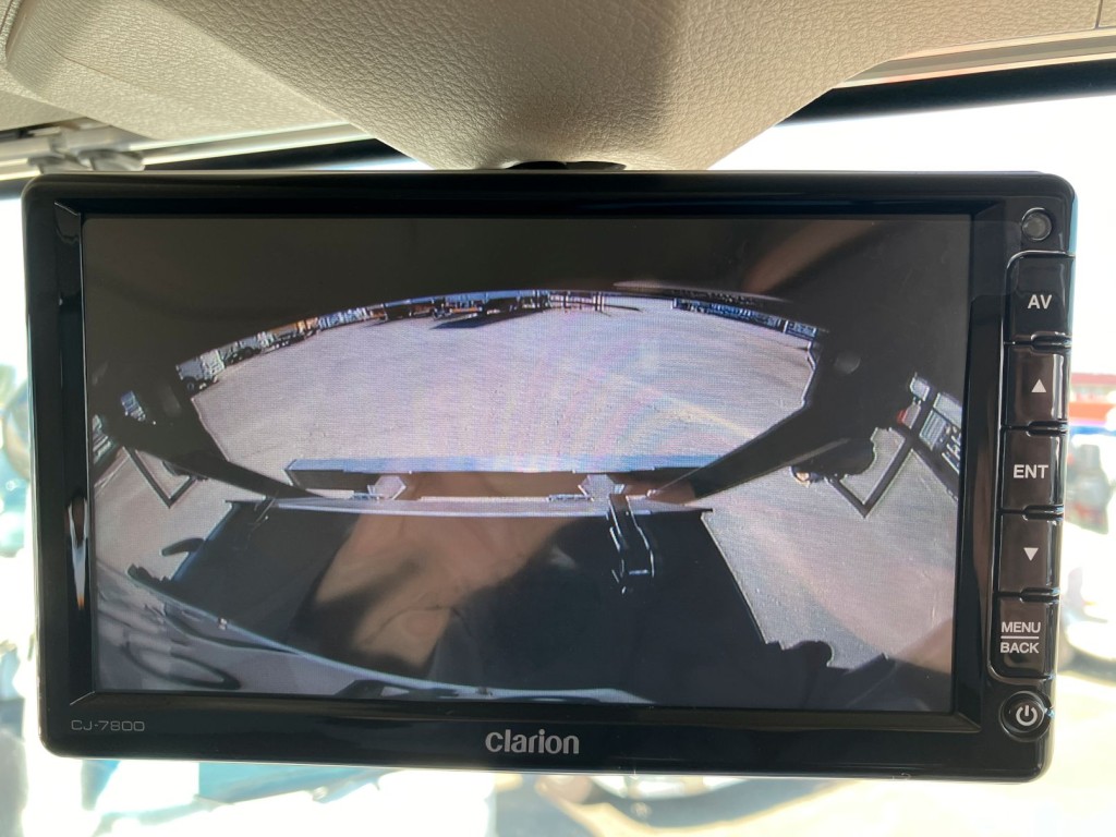 液晶バックモニター付きです。|日野 プロフィア 2DG-FS1AHEの写真27