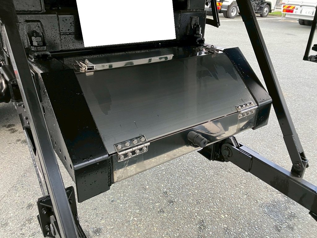 日野 プロフィア 2DG-FS1AHEの写真18
