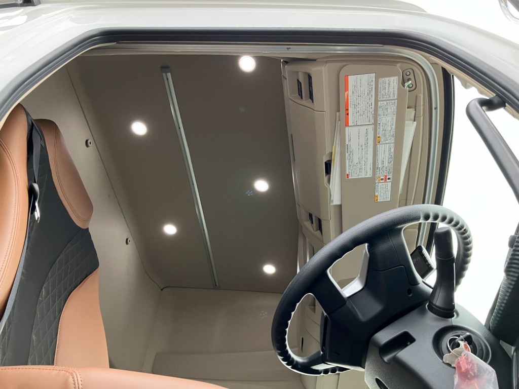 ハイルーフです。|日野 プロフィア 2DG-FS1AJEの写真6