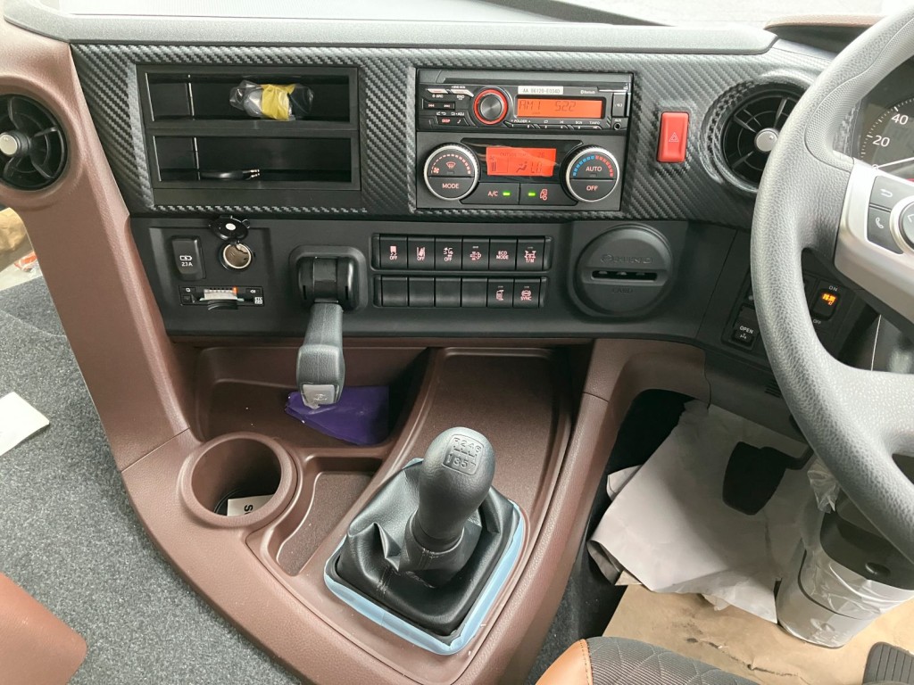 パネル周りの状態です。|日野 プロフィア 2DG-FS1AJEの写真19