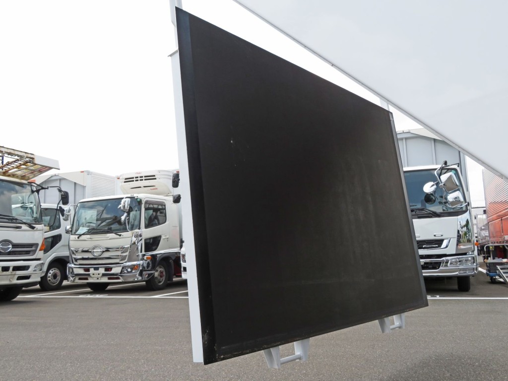 日野 プロフィア 2DG-FS1AJEの写真11