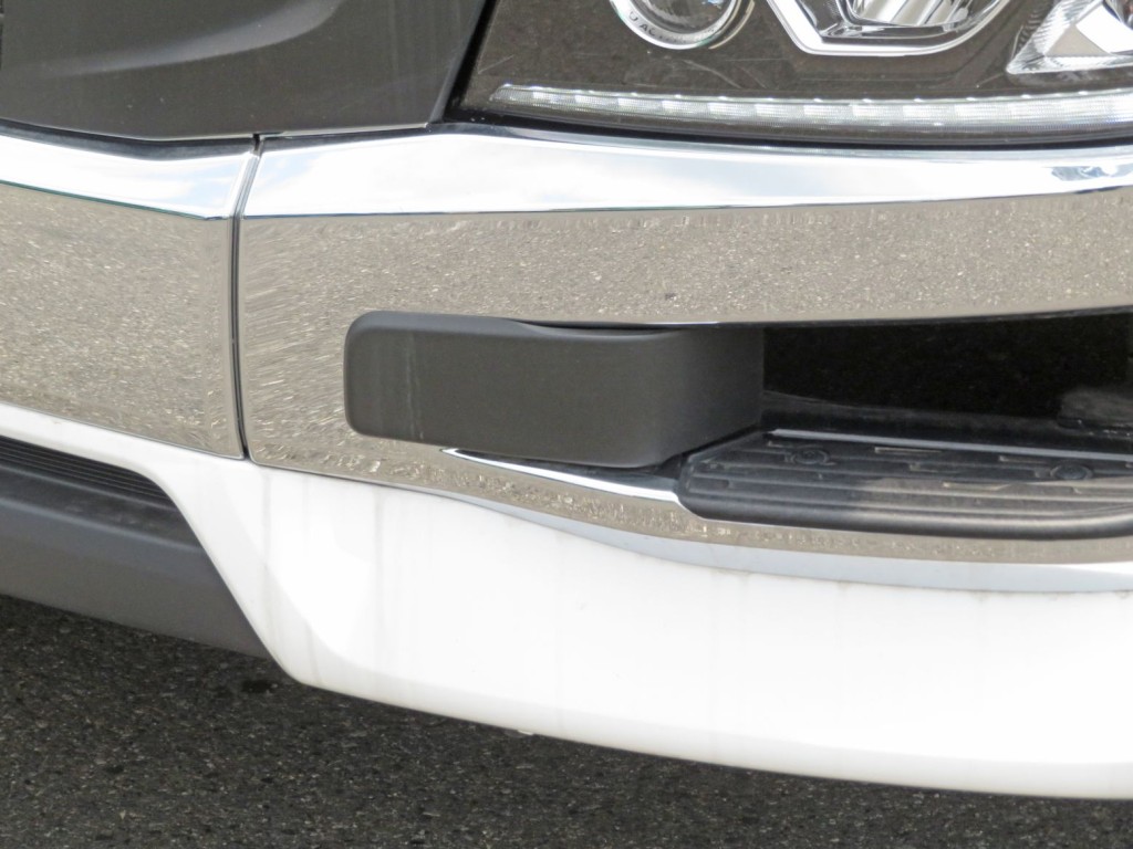 サイトアラウンドモニターシステム付きです。|日野 プロフィア 2DG-FS1AJEの写真12