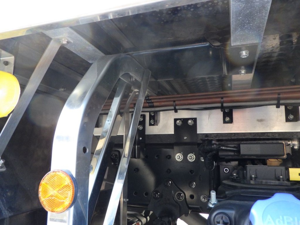 シャーシとネタの状態です。|日野 プロフィア 2DG-FW1AHCの写真7