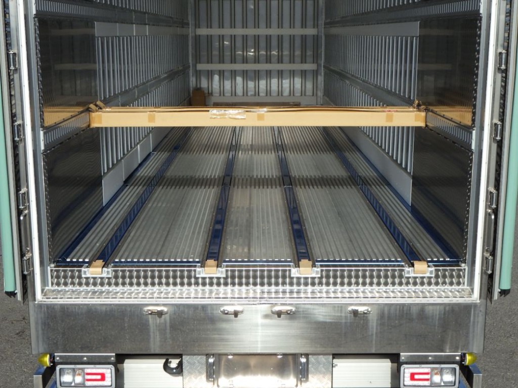 床はⅠ型キーストーンです。（ジョルダーレール4列付きです）|日野 プロフィア 2DG-FW1AHCの写真11