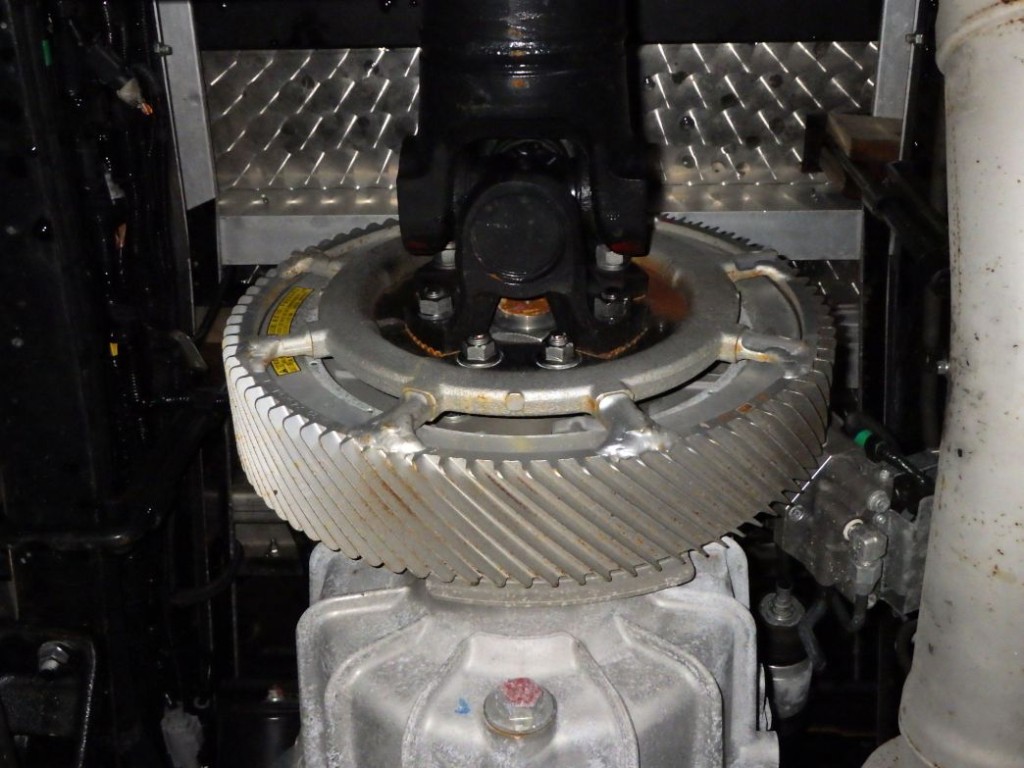 リターダ付です。|日野 プロフィア 2DG-FW1AHCの写真15