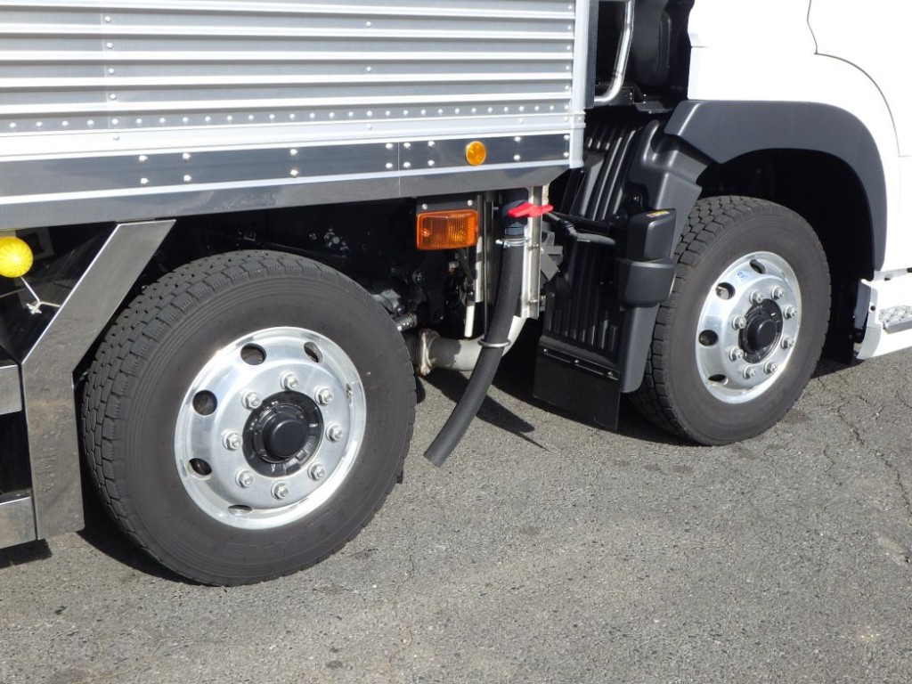 総輪アルミホイールです。|日野 プロフィア 2DG-FW1AHCの写真34