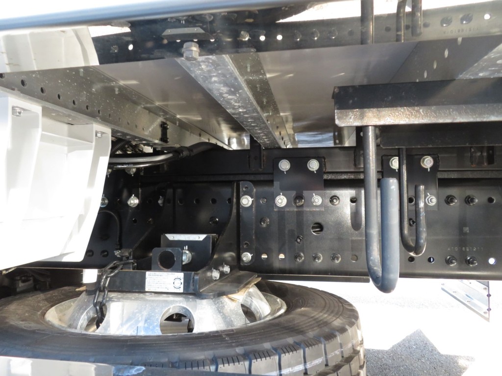 シャーシとネタの状態です。|日野 プロフィア 2KG-FW1AHCの写真7