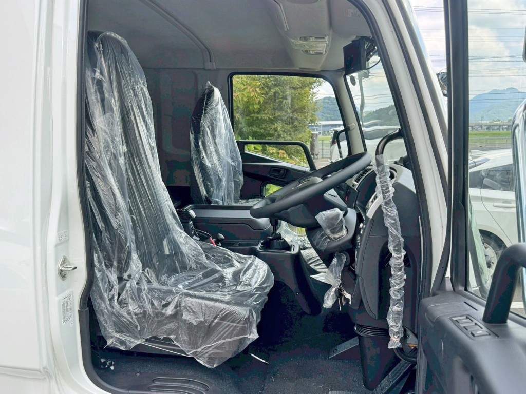 三菱 ファイター 2KG-FK65F(2WD)の写真7