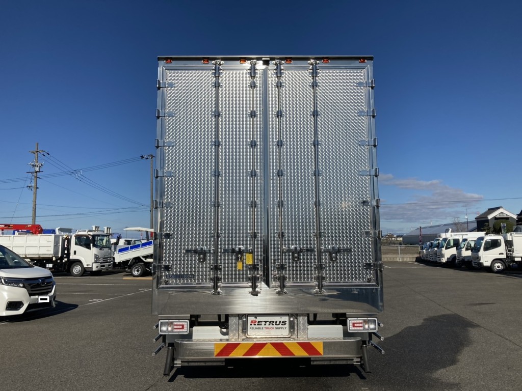 リア観音ドアにウロコステンを使用しています。|日野 プロフィア 2DG-FW1AHCの写真13