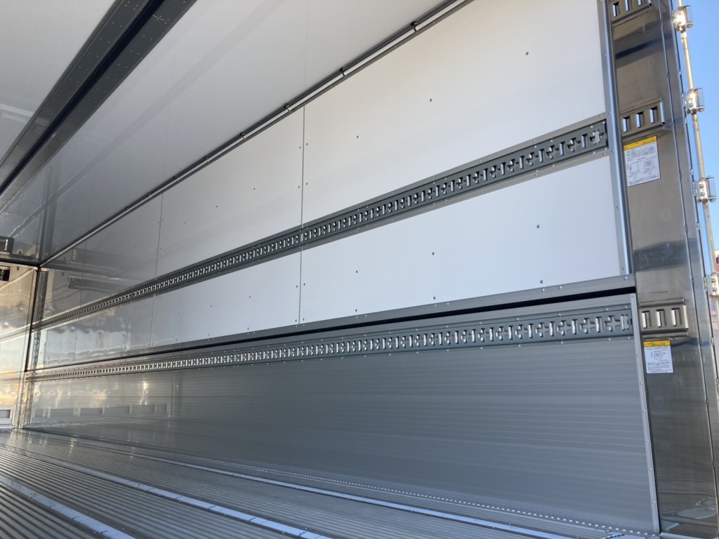 日野 プロフィア 2DG-FW1AHCの写真20