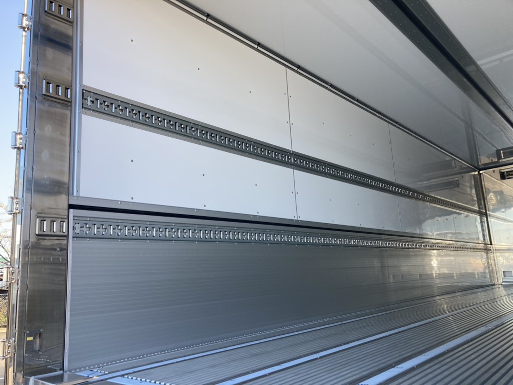 日野 プロフィア 2DG-FW1AHCの写真21