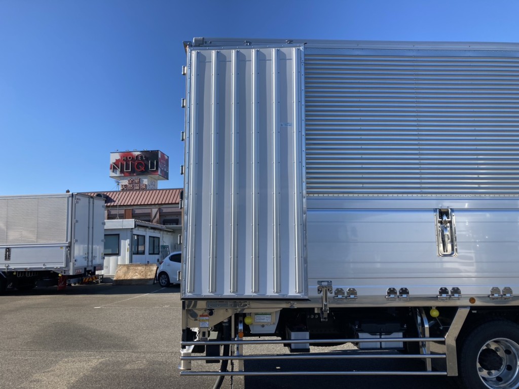 観音ドア裏の状態です。|日野 プロフィア 2DG-FW1AHCの写真23