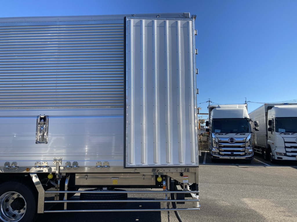 観音ドア裏の状態です。|日野 プロフィア 2DG-FW1AHCの写真24