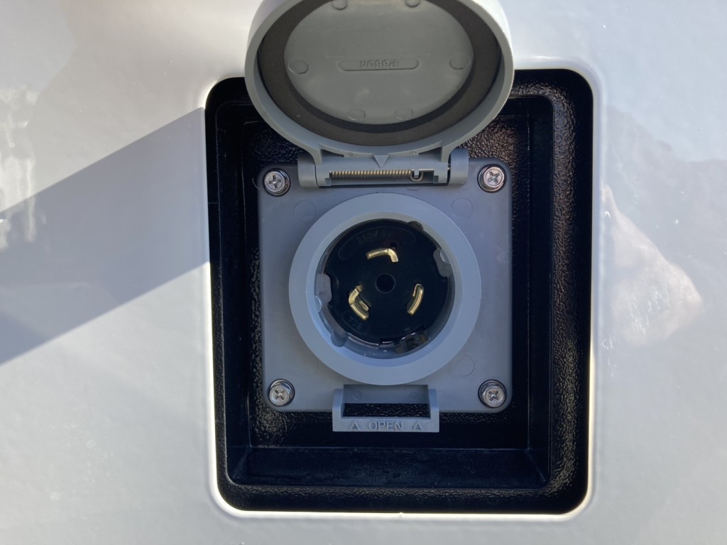 スタンバイ付きです。|日野 プロフィア 2DG-FW1AHCの写真28