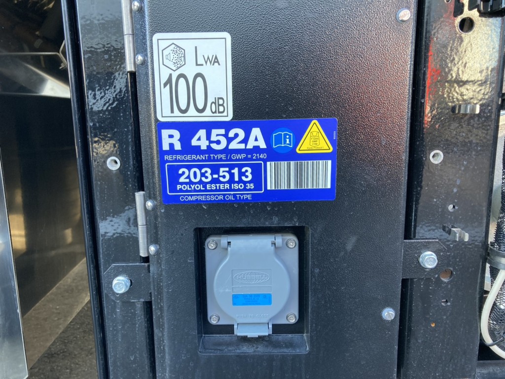 日野 プロフィア 2DG-FW1AHCの写真30