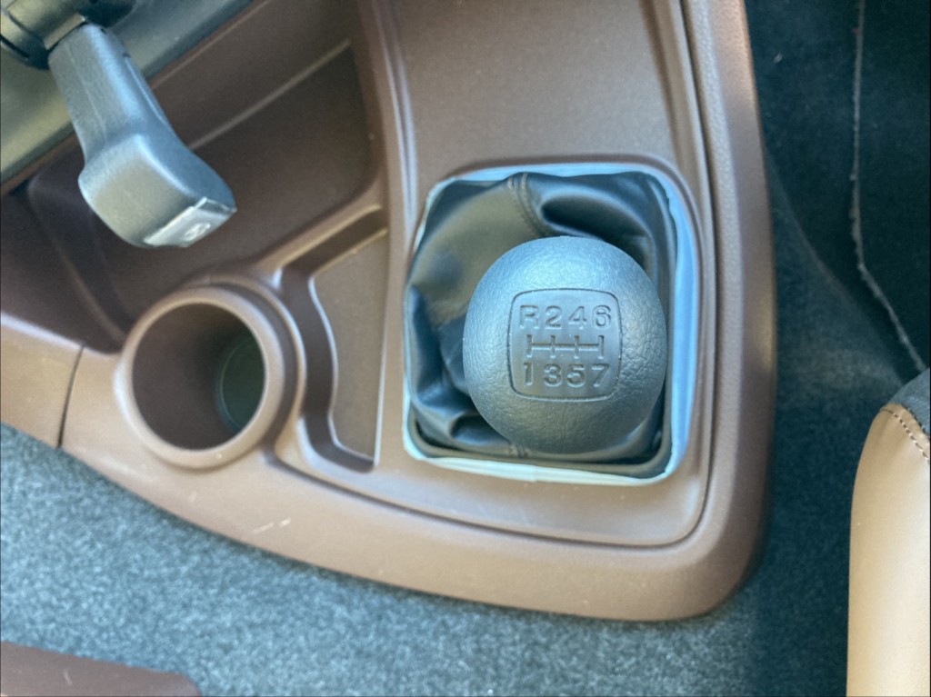 7速です。|日野 プロフィア 2DG-FW1AHCの写真45