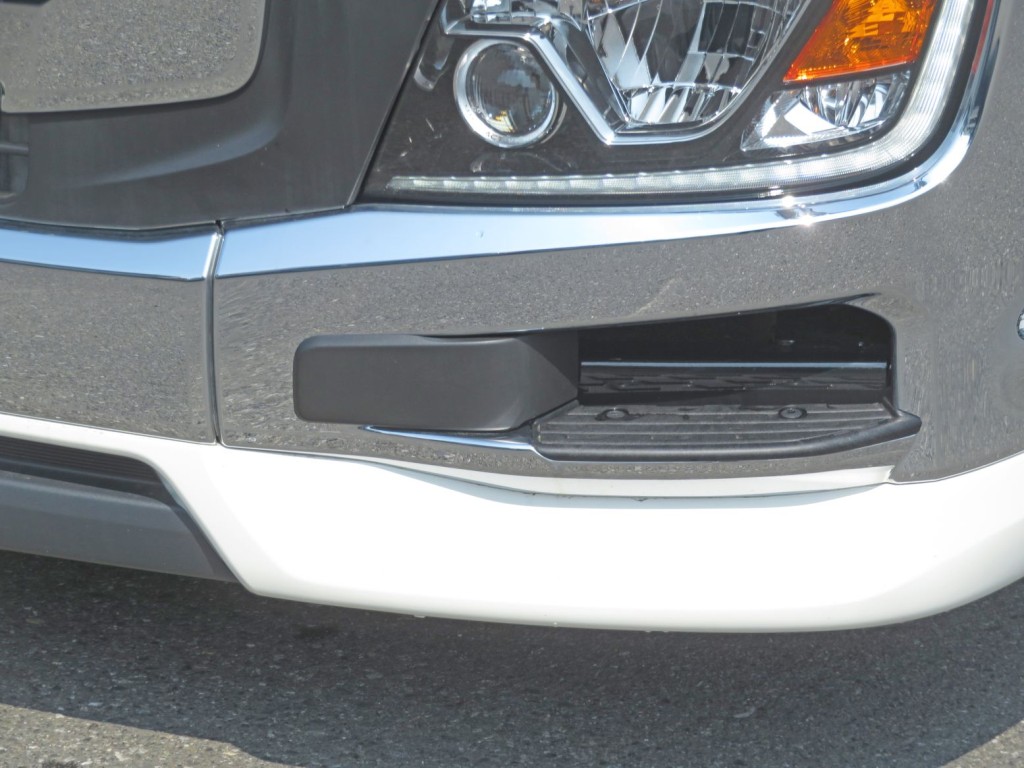 サイトアラウンドモニターシステム付きです。|日野 プロフィア 2DG-FW1AHCの写真13