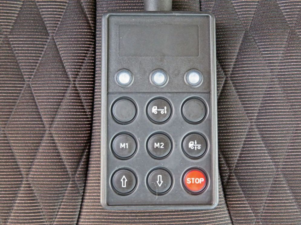 エアサスのコントローラーです。|日野 プロフィア 2DG-FW1AHCの写真31