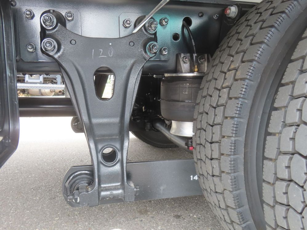 エアサスです。|日野 レンジャー 2KG-FD2ABG(2WD)の写真5