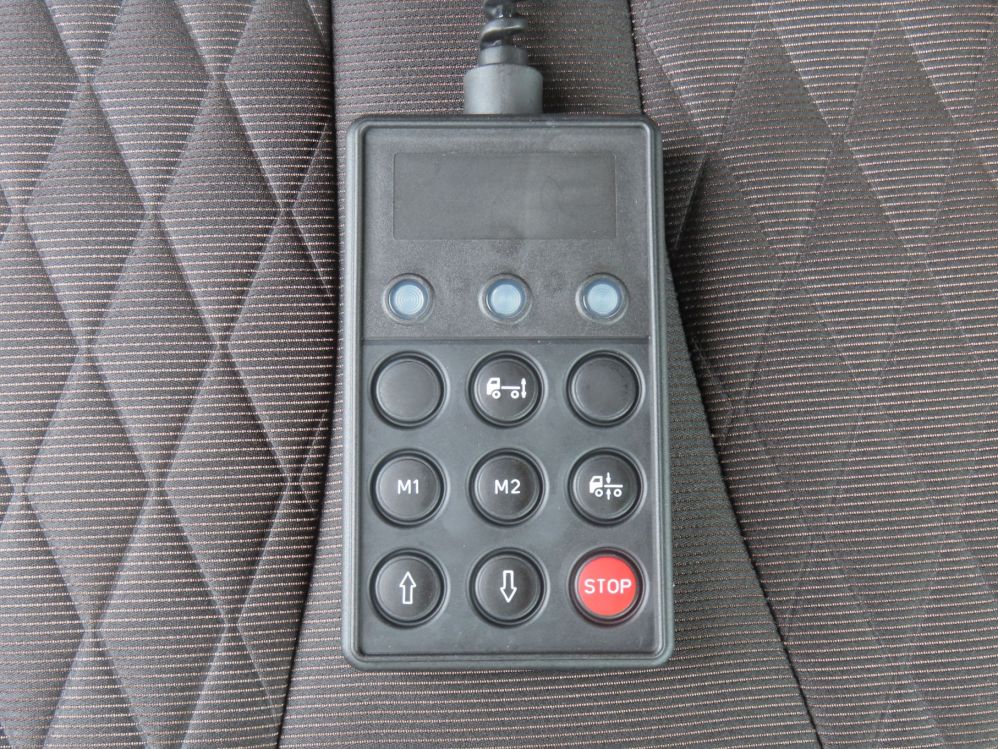 エアサスのコントローラーです。|日野 レンジャー 2KG-FD2ABG(2WD)の写真22