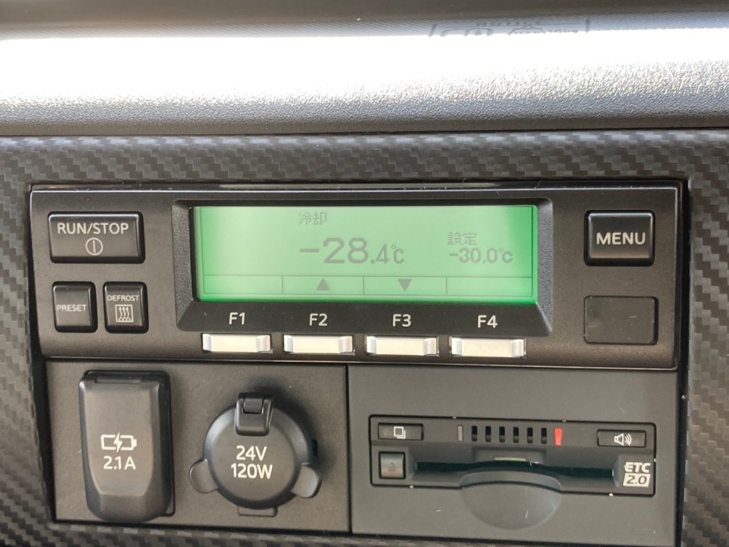 冷凍機は、-30℃設定(低温仕様) 4.9℃スタート 2Hで -28.4℃確認済みです。|日野 レンジャー 2KG-FD2ABG(2WD)の写真24