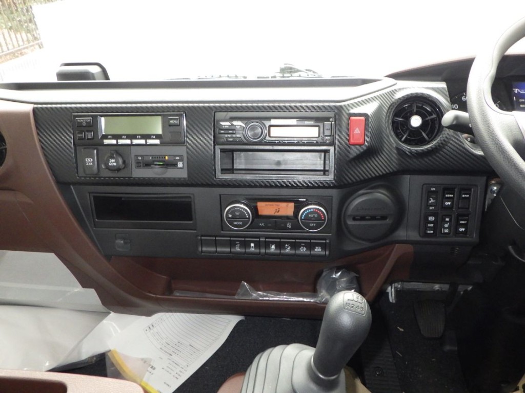 パネル周りの状態です。|日野 レンジャー 2KG-FD2ABG(2WD)の写真30