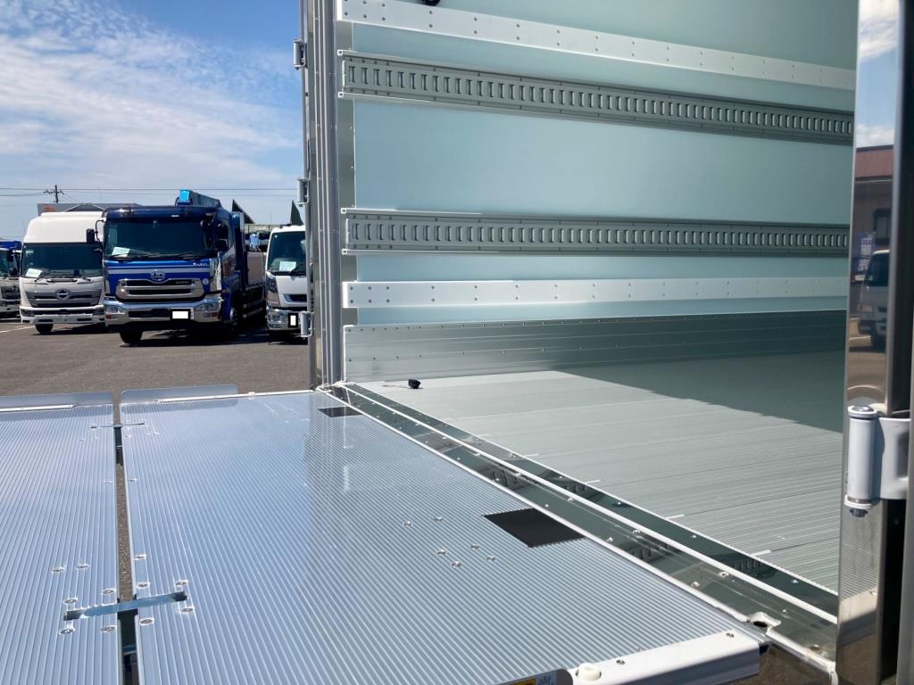 床とゲートを水平にした状態です。|日野 レンジャー 2KG-FD2ABG(2WD)の写真29